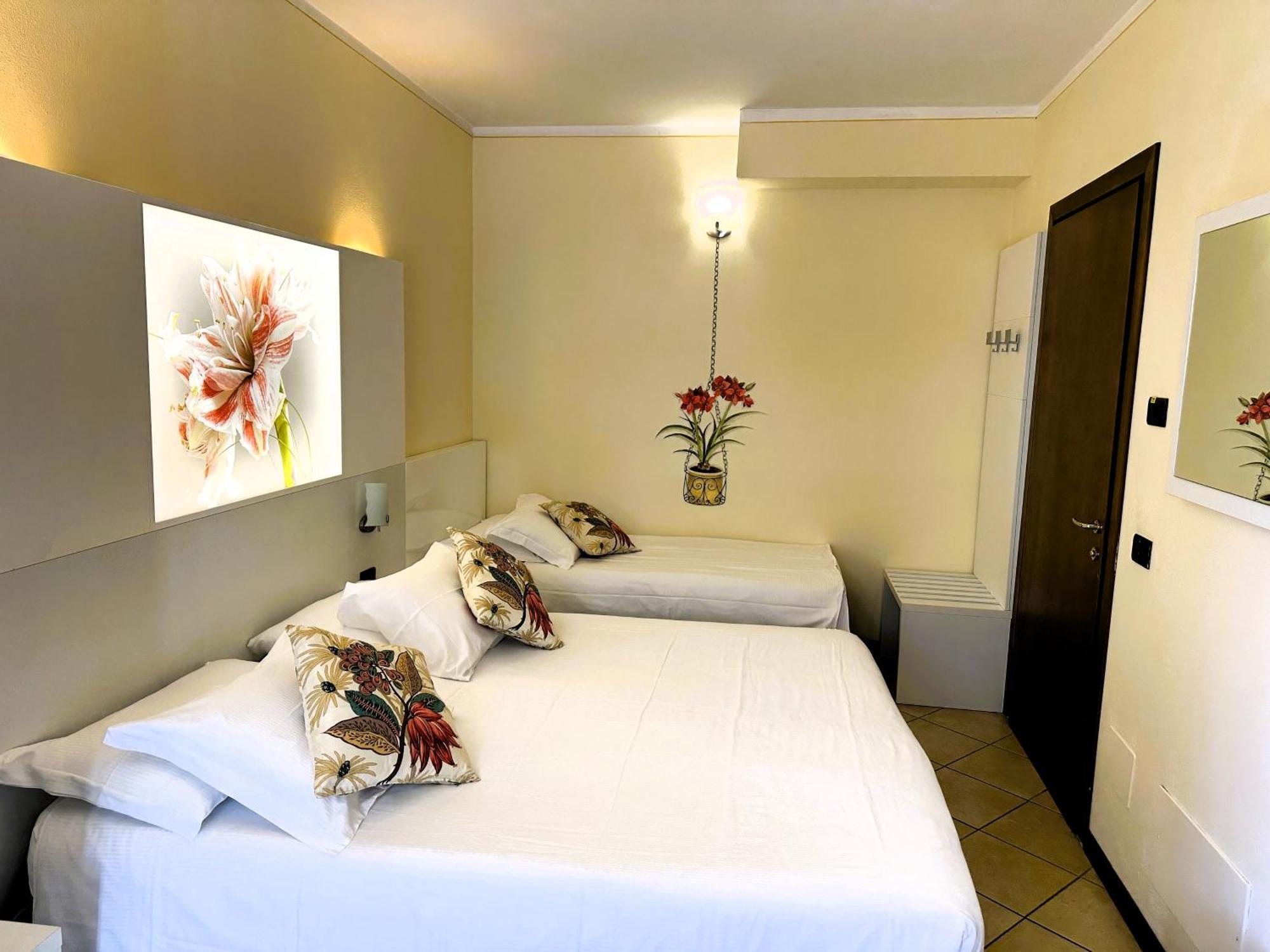 Dependance Pesce D'Oro Hotel Verbania Kültér fotó