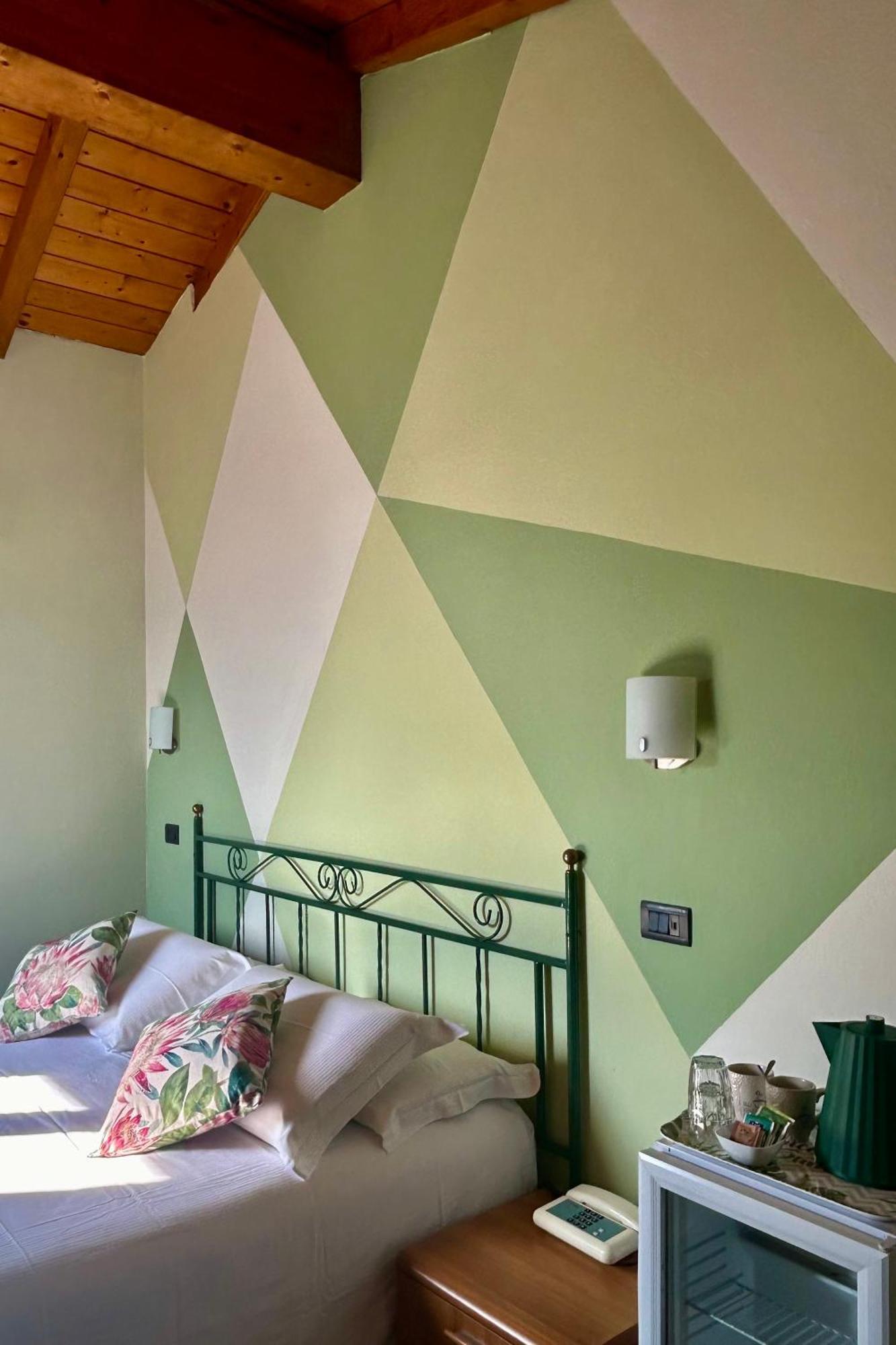 Dependance Pesce D'Oro Hotel Verbania Kültér fotó